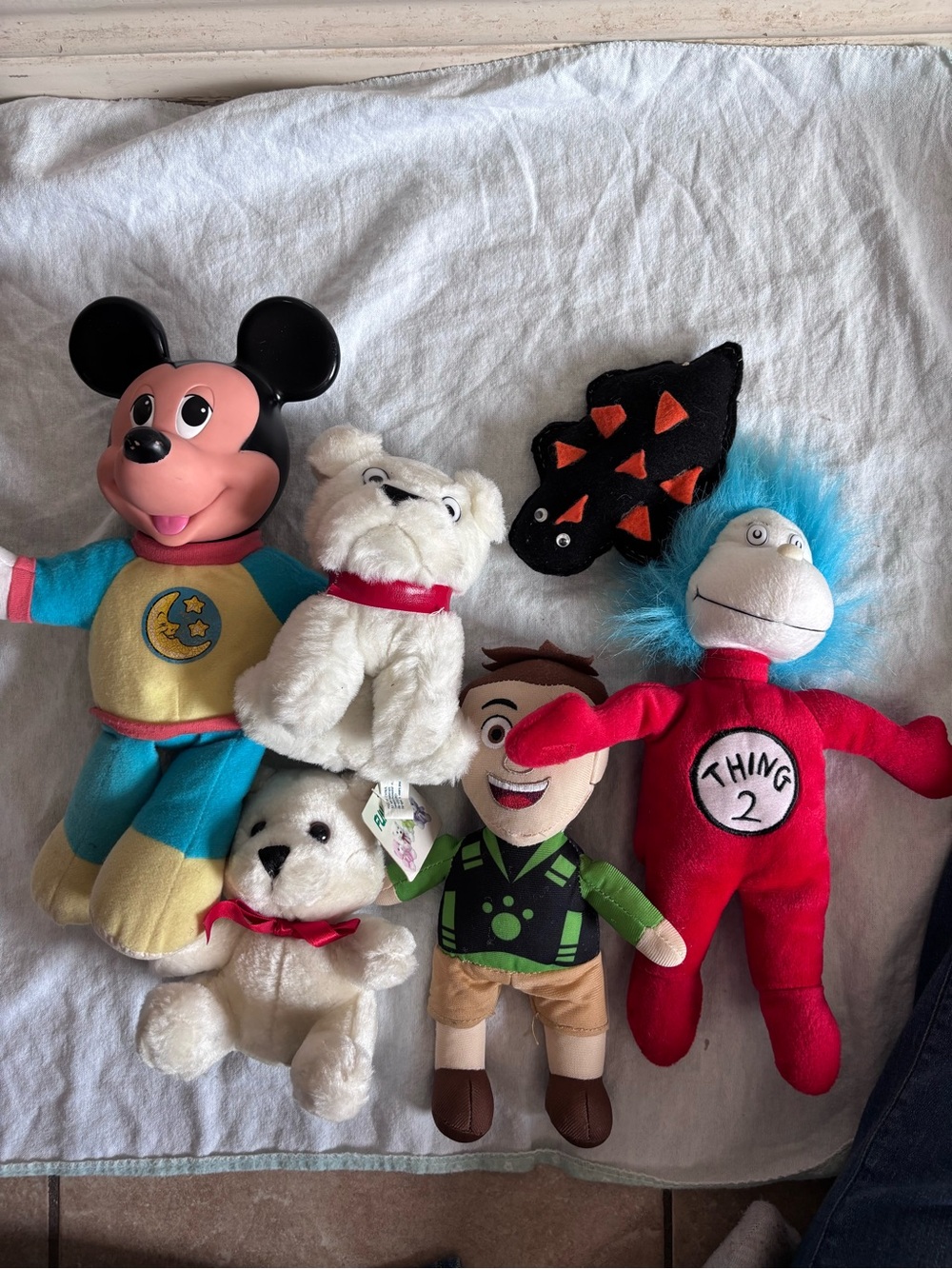 Plush lot of 6
